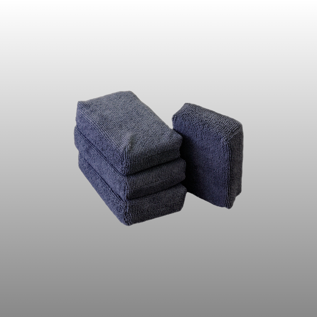 Microfiber applicator pad for car detailing