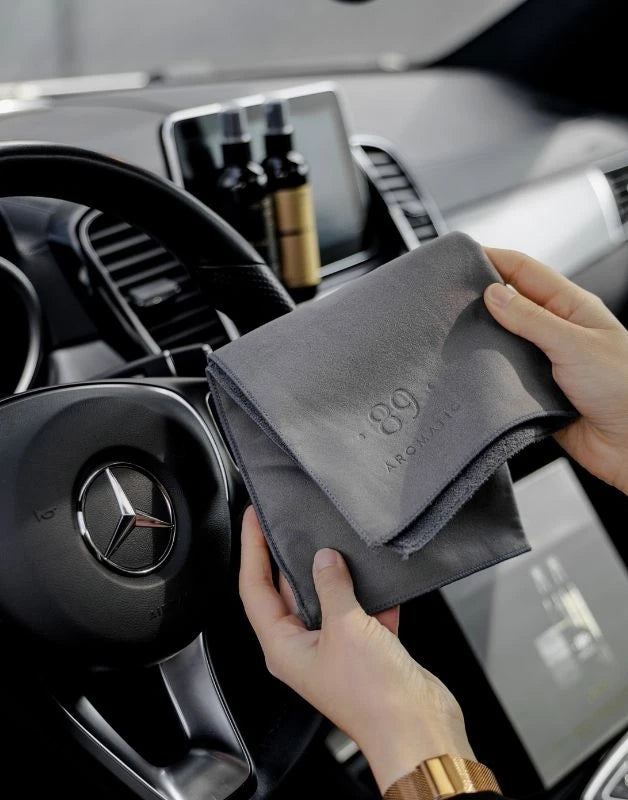 Aromatic 89 microfibre cloth detail