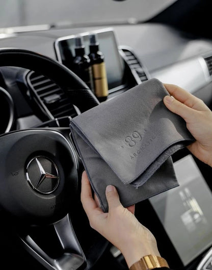 Aromatic 89 microfibre cloth detail
