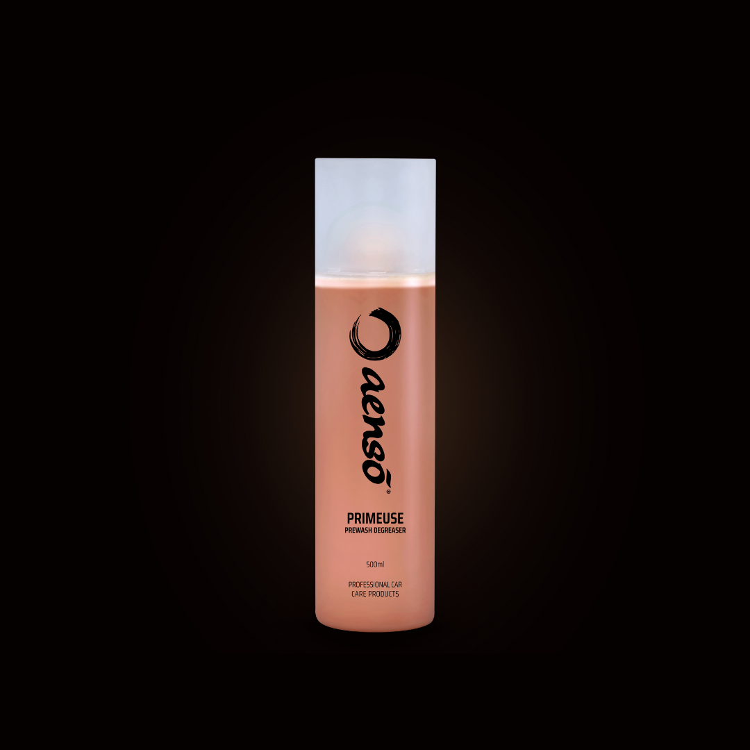 Aenso Primeuse Pre-Wash Degreaser spray for removing heavy dirt and grease from cars